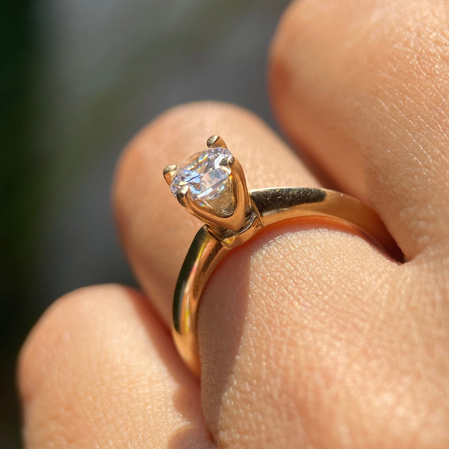 Anillo de compromiso en oro
