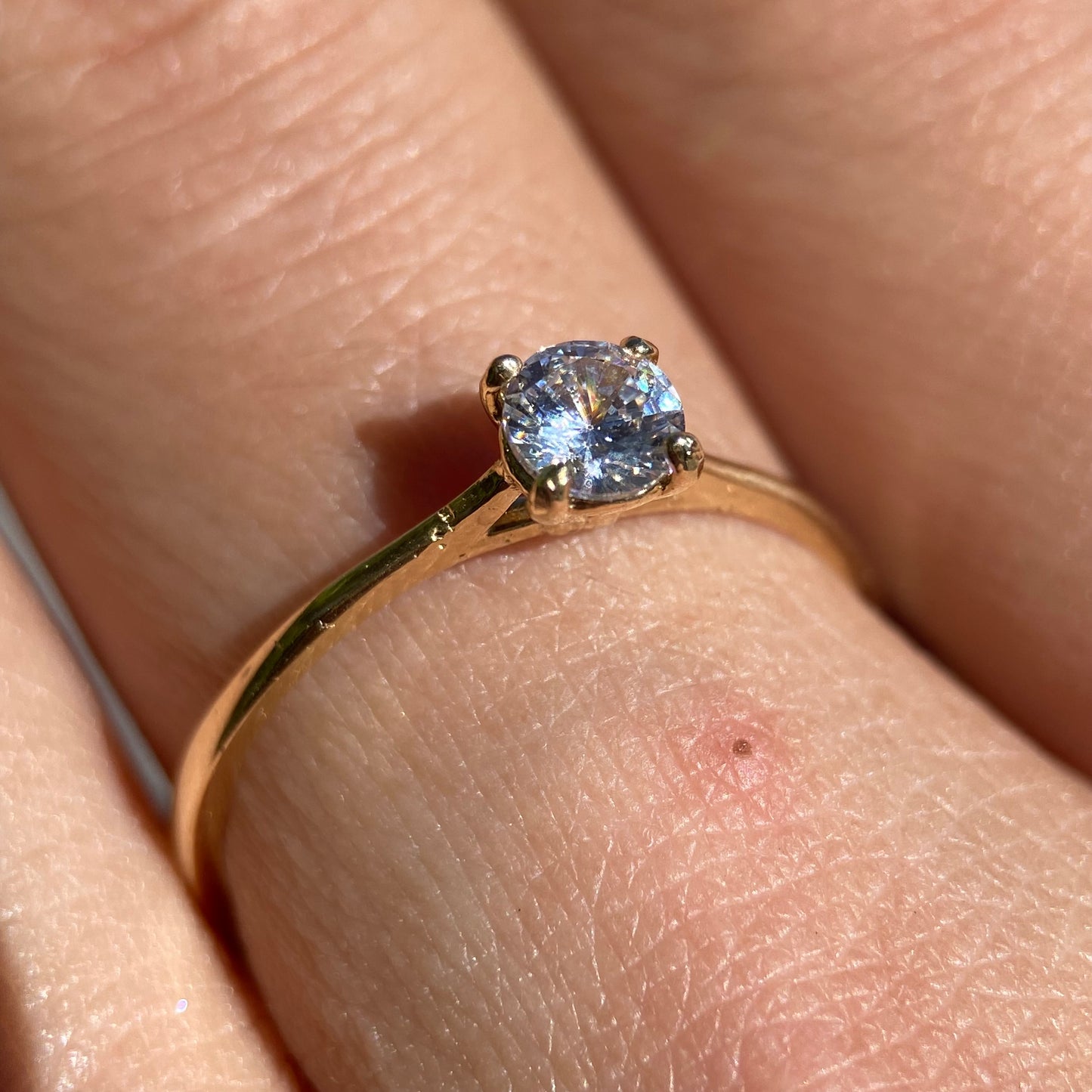 Anillo de compromiso en oro