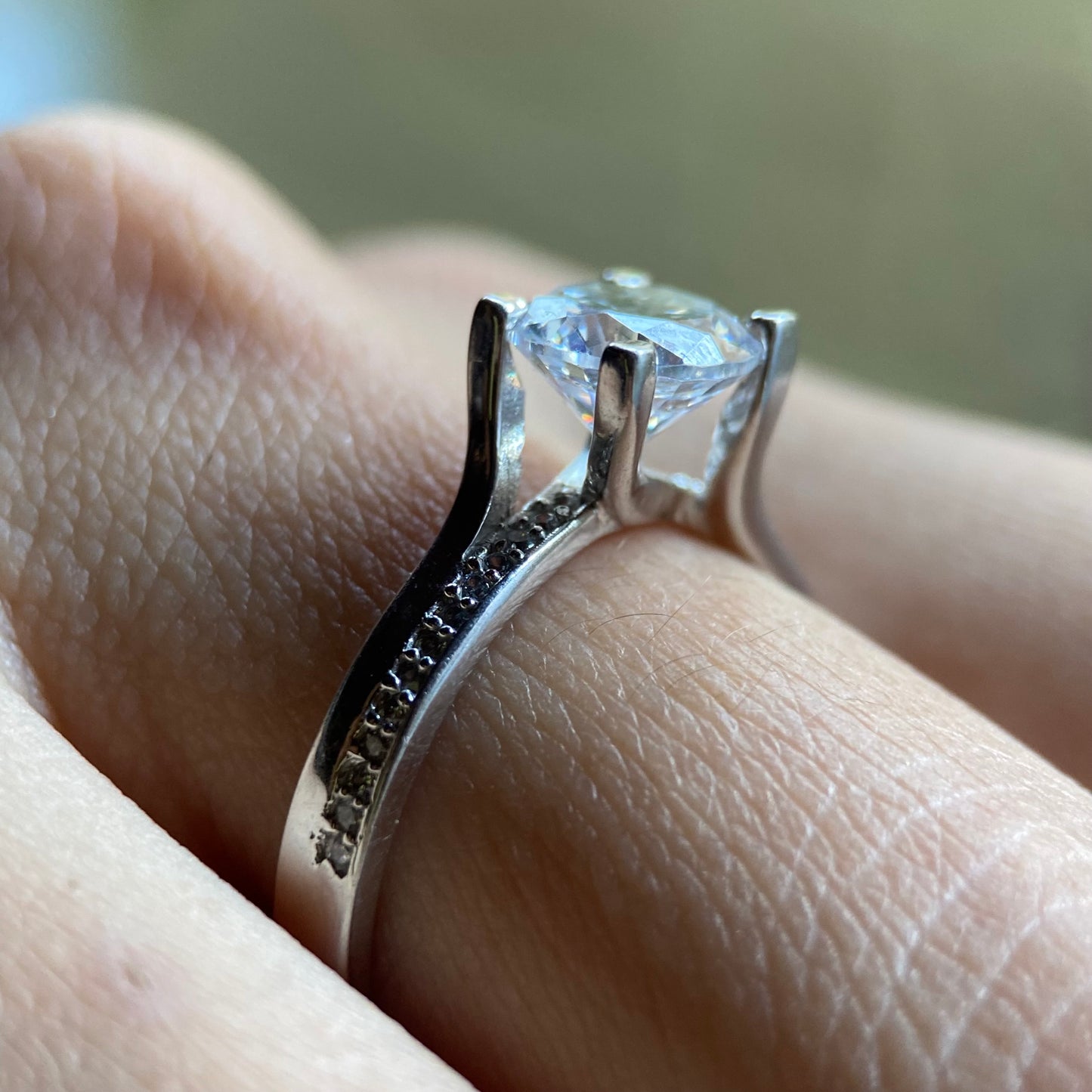 Anillo de compromiso en oro