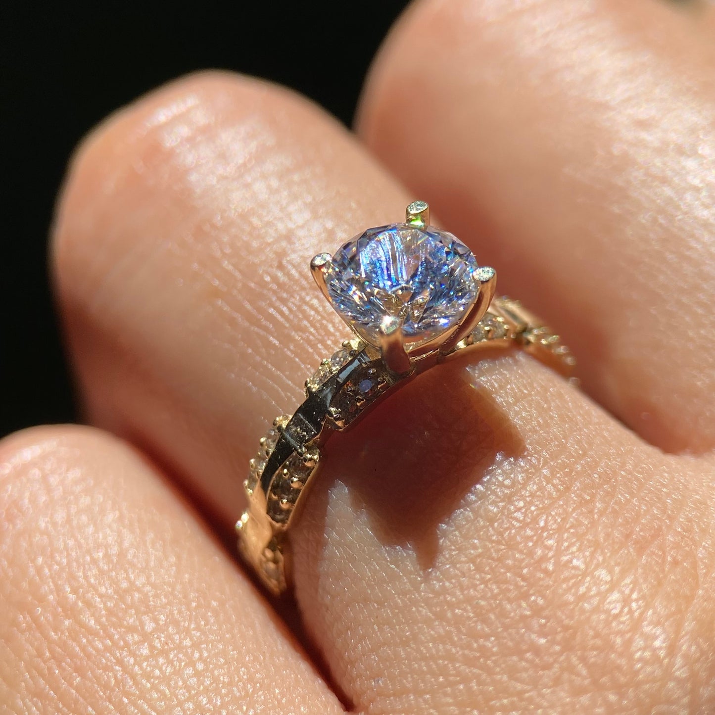 Anillo de compromiso en oro