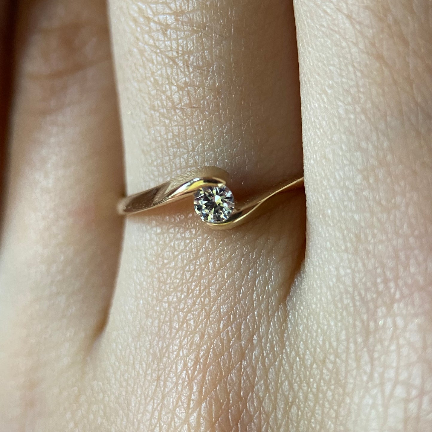 Anillo de compromiso en oro