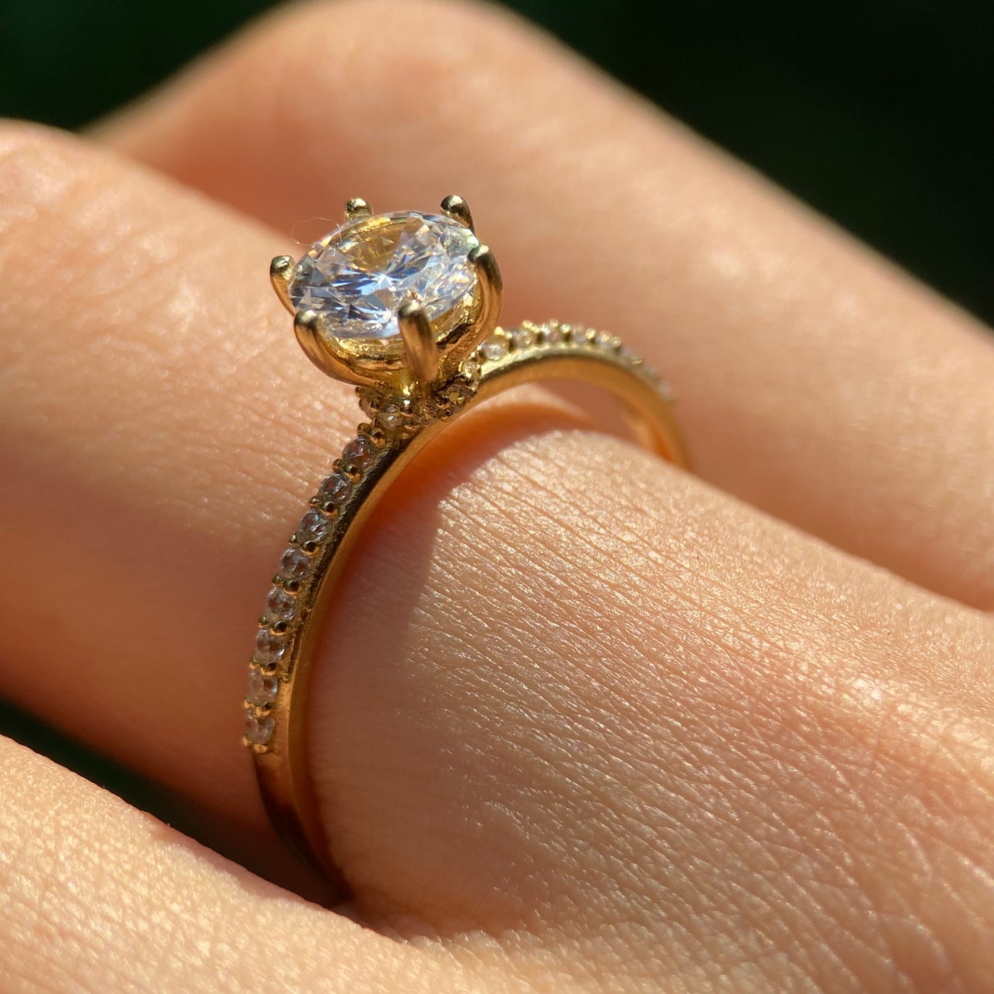 Anillo de compromiso en oro