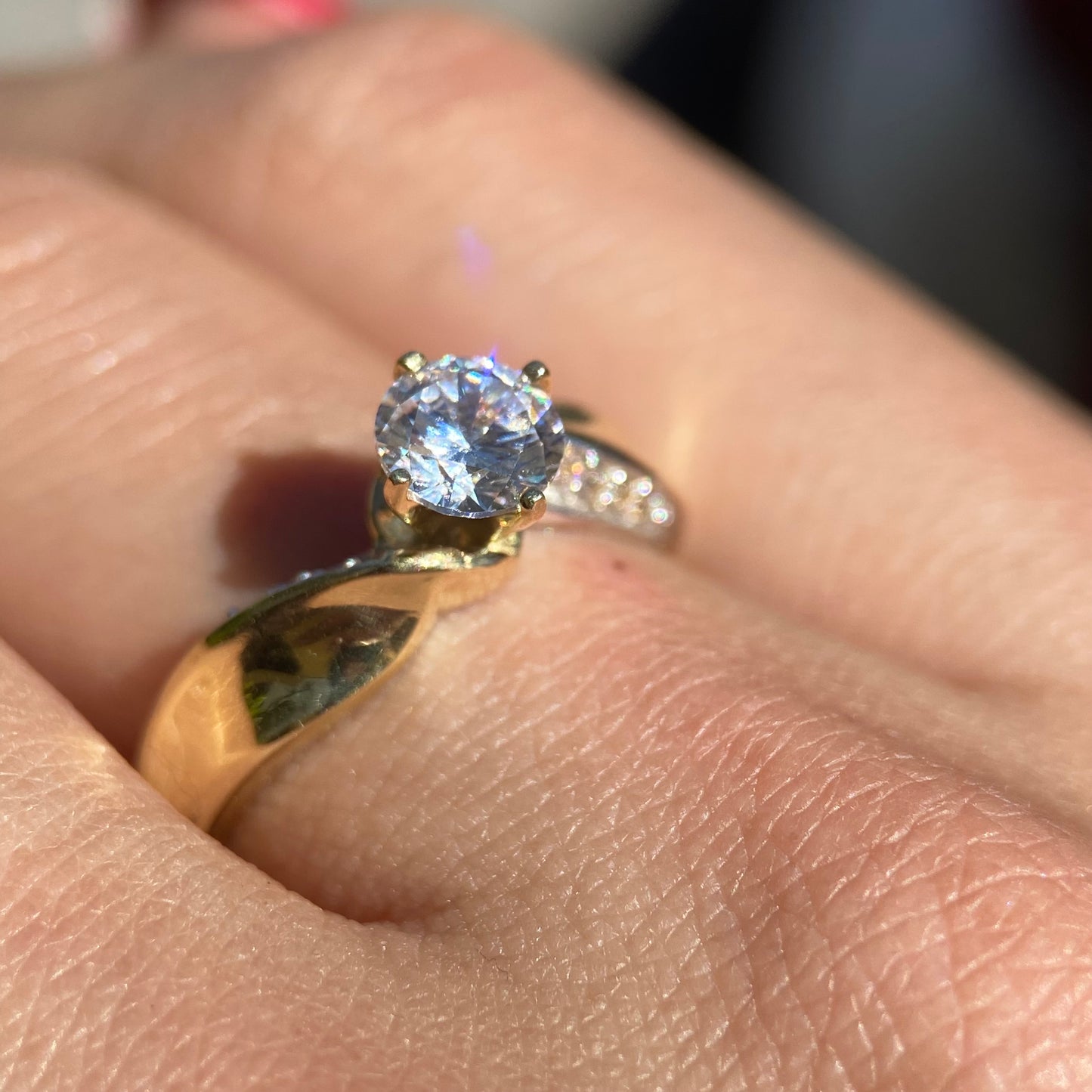 Engagement Ring in 10k Yellow Gold with Zirconia Cod: MAN092