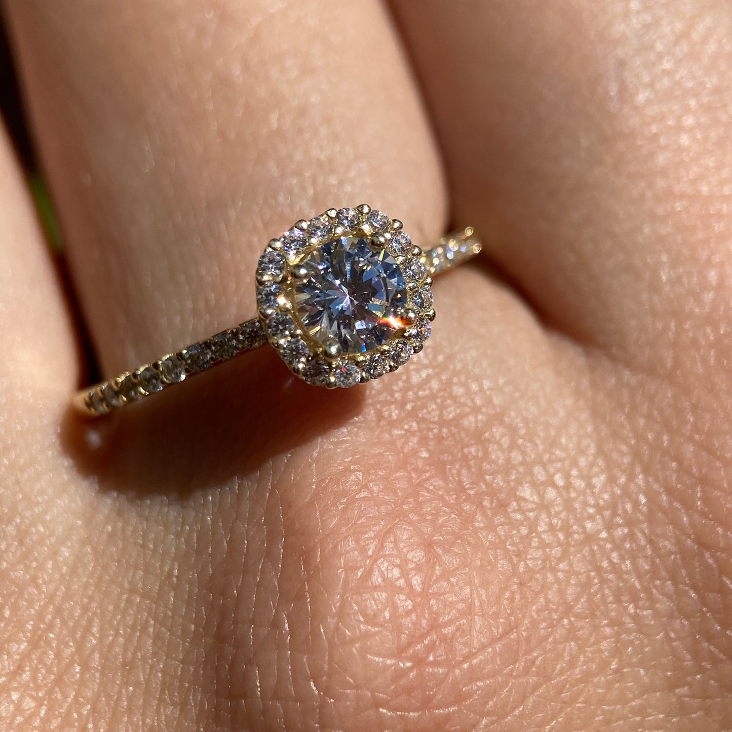 Anillo de compromiso en oro