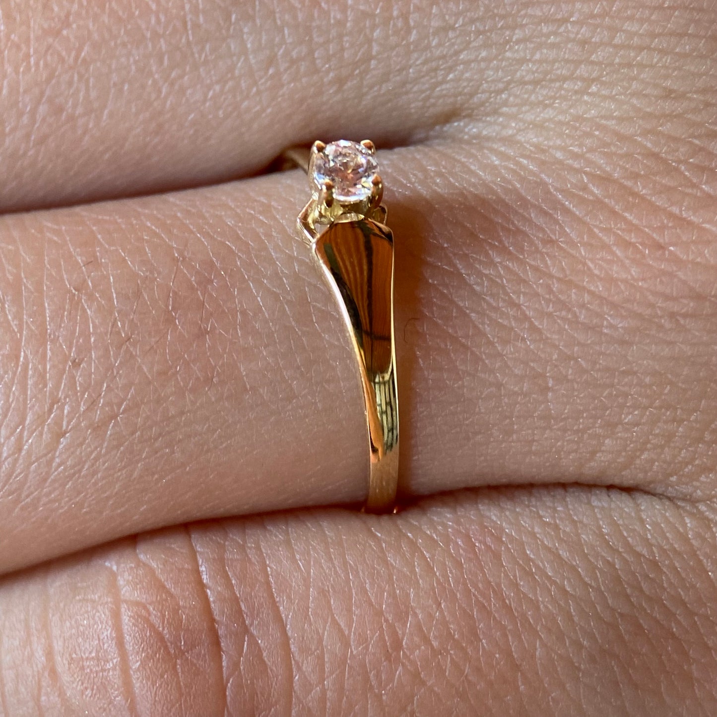 Anillo de compromiso en oro