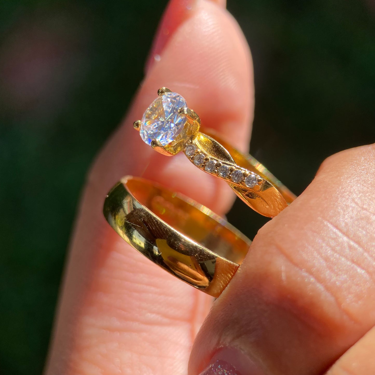 Dúo de anillos Julian-Charlize en plata con baño de oro amarillo