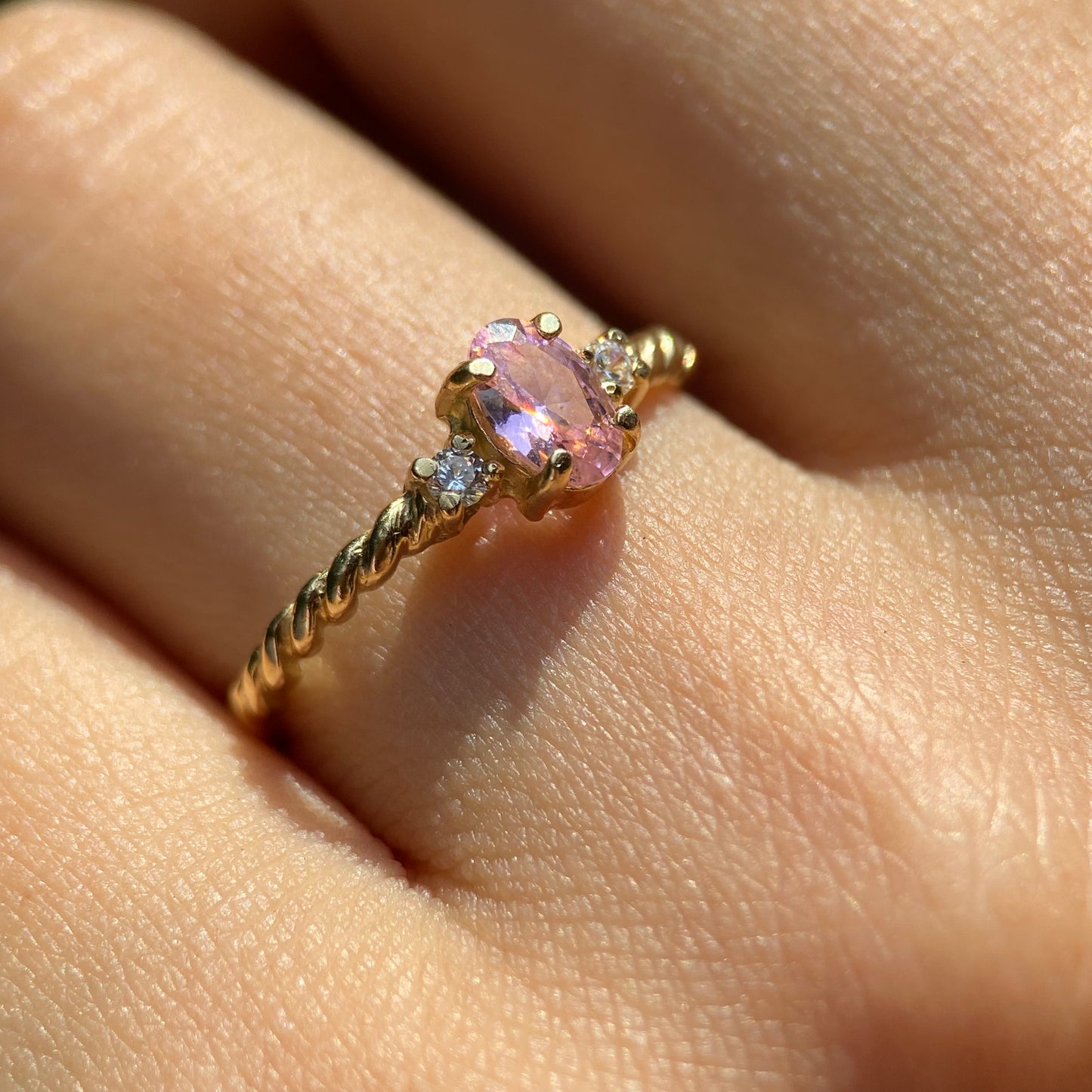 Anillo de compromiso en oro