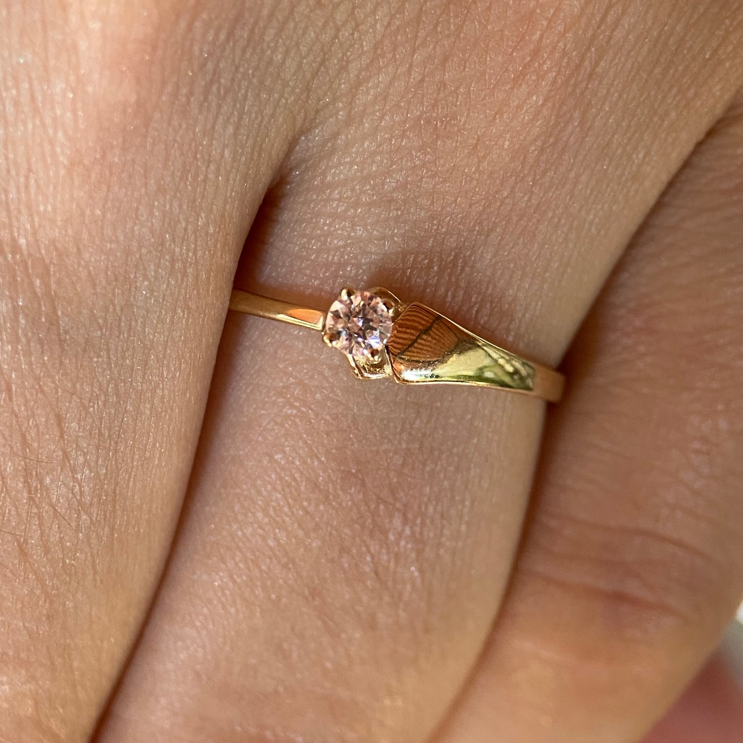 Anillo de compromiso en oro