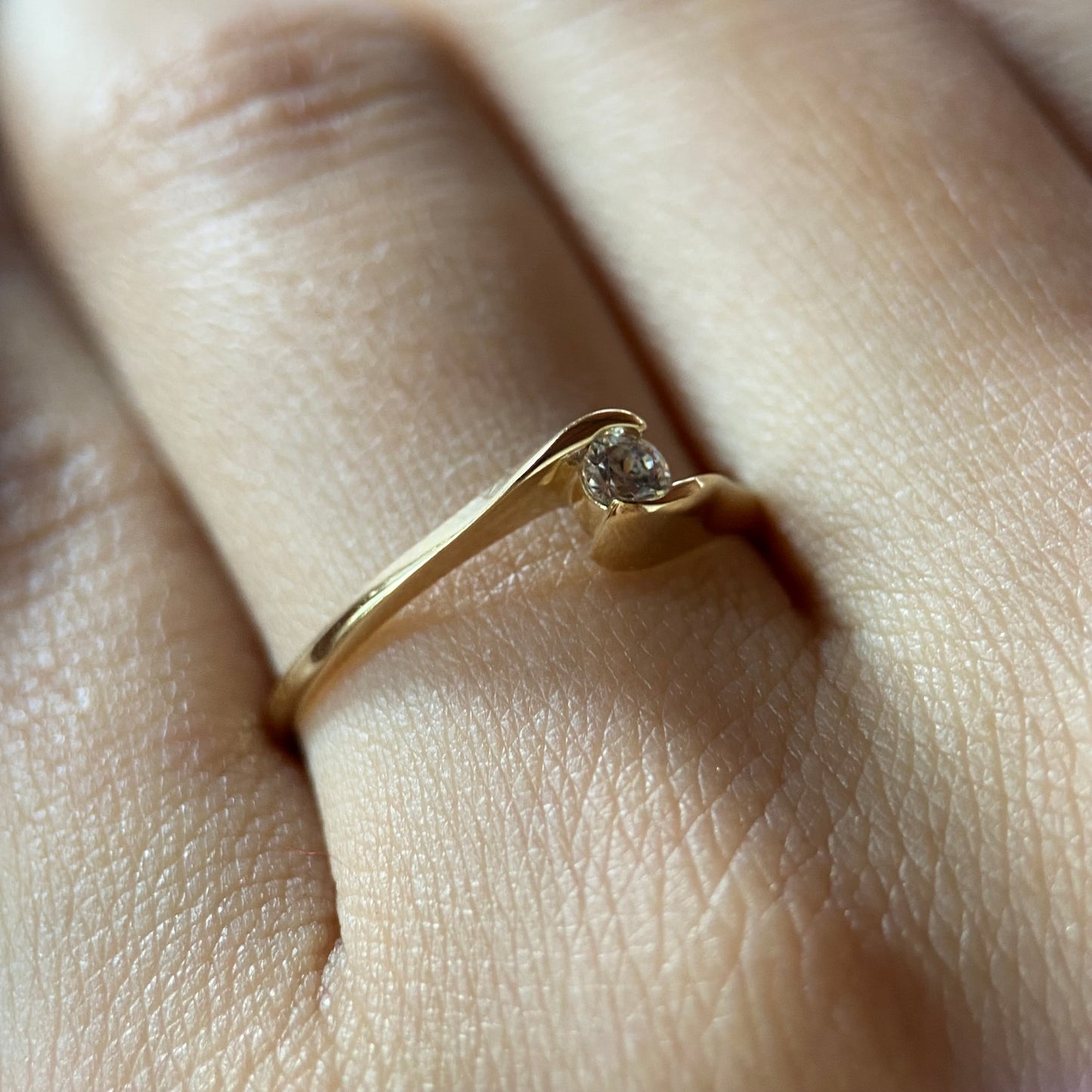 Anillo de compromiso en oro