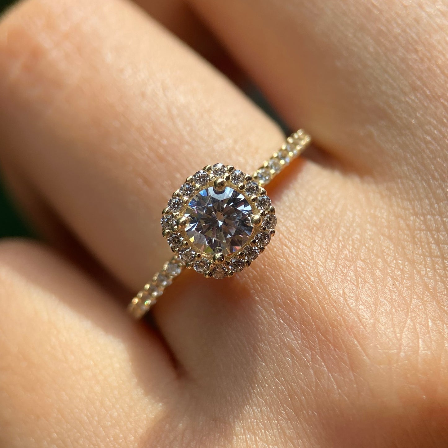 Anillo de compromiso en oro