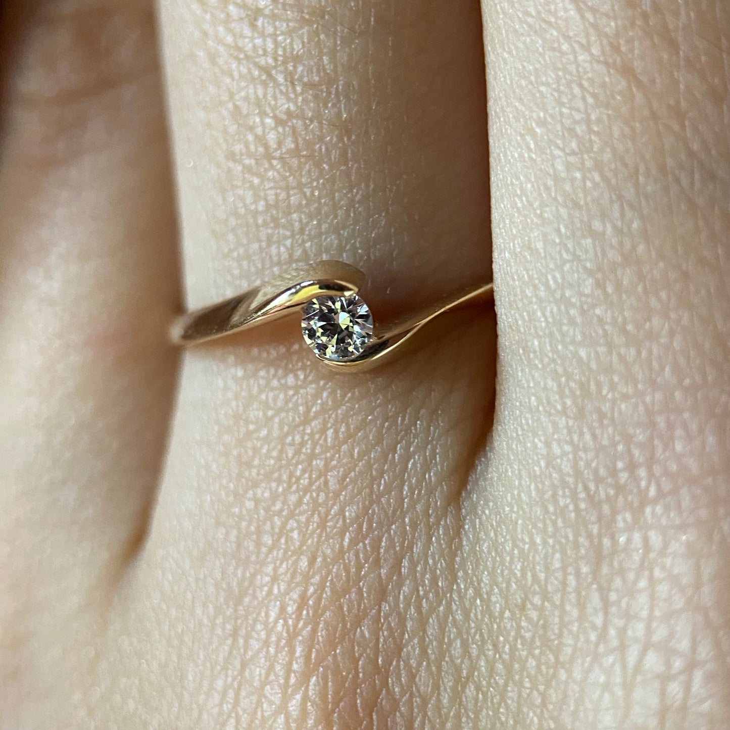 Anillo de compromiso en oro