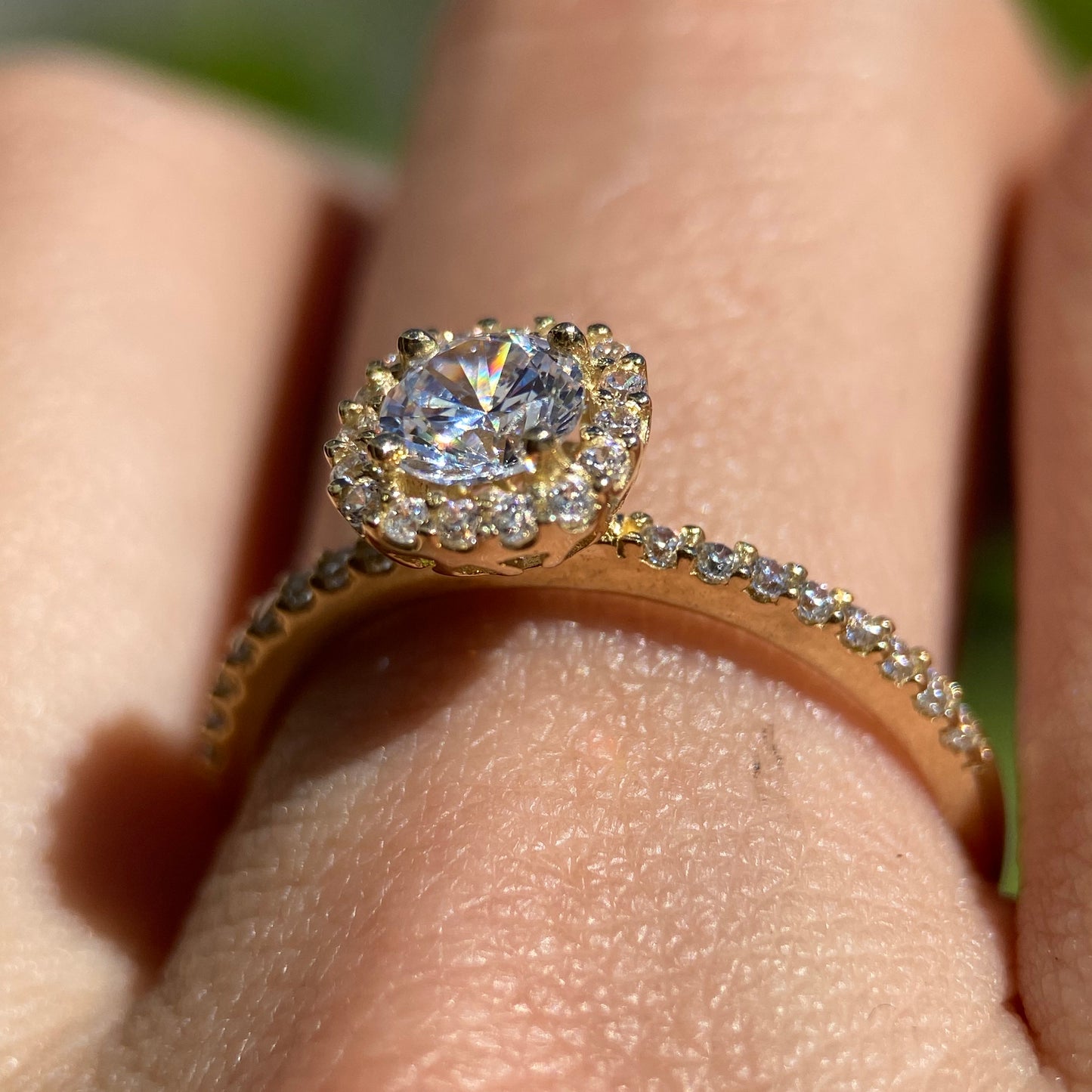 Anillo de compromiso en oro