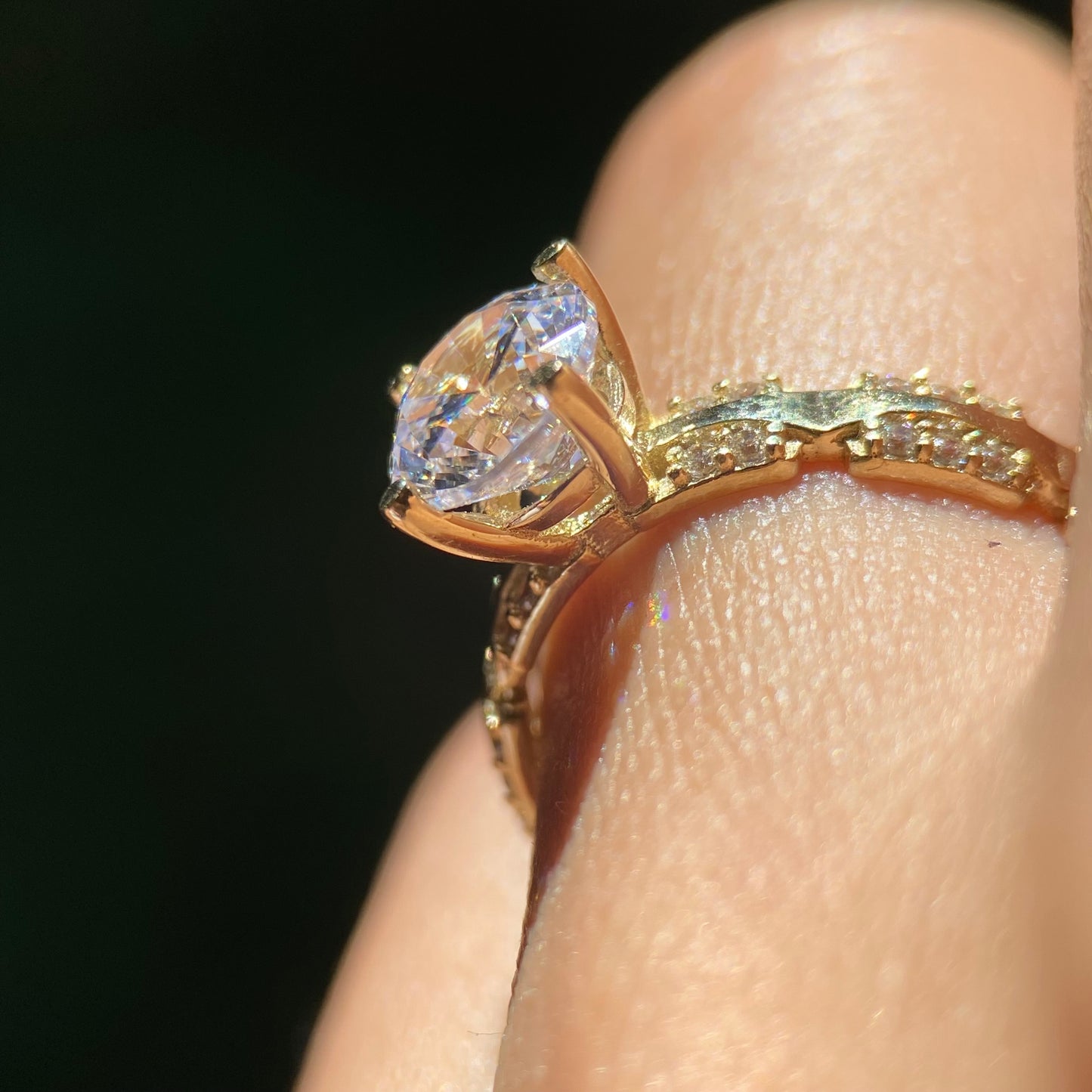Anillo de compromiso en oro