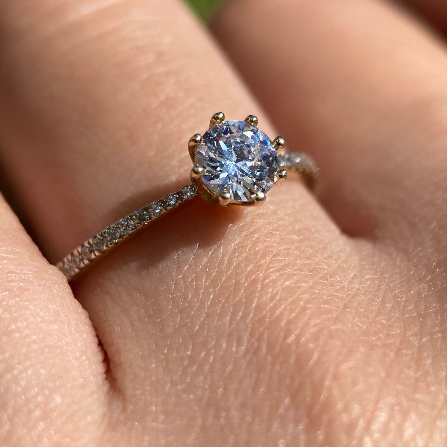 10k Yellow Gold Ring with Zirconia Cod: MAN060