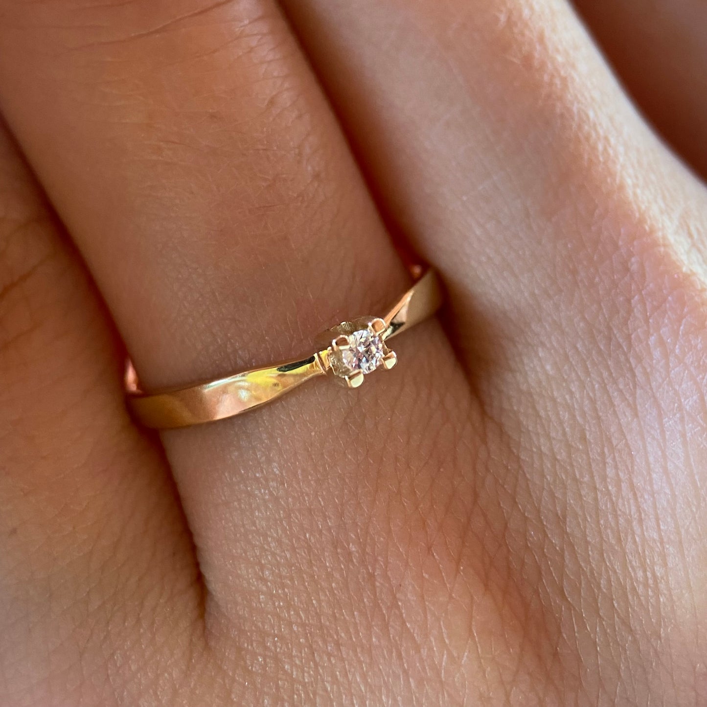 Anillo de compromiso en oro