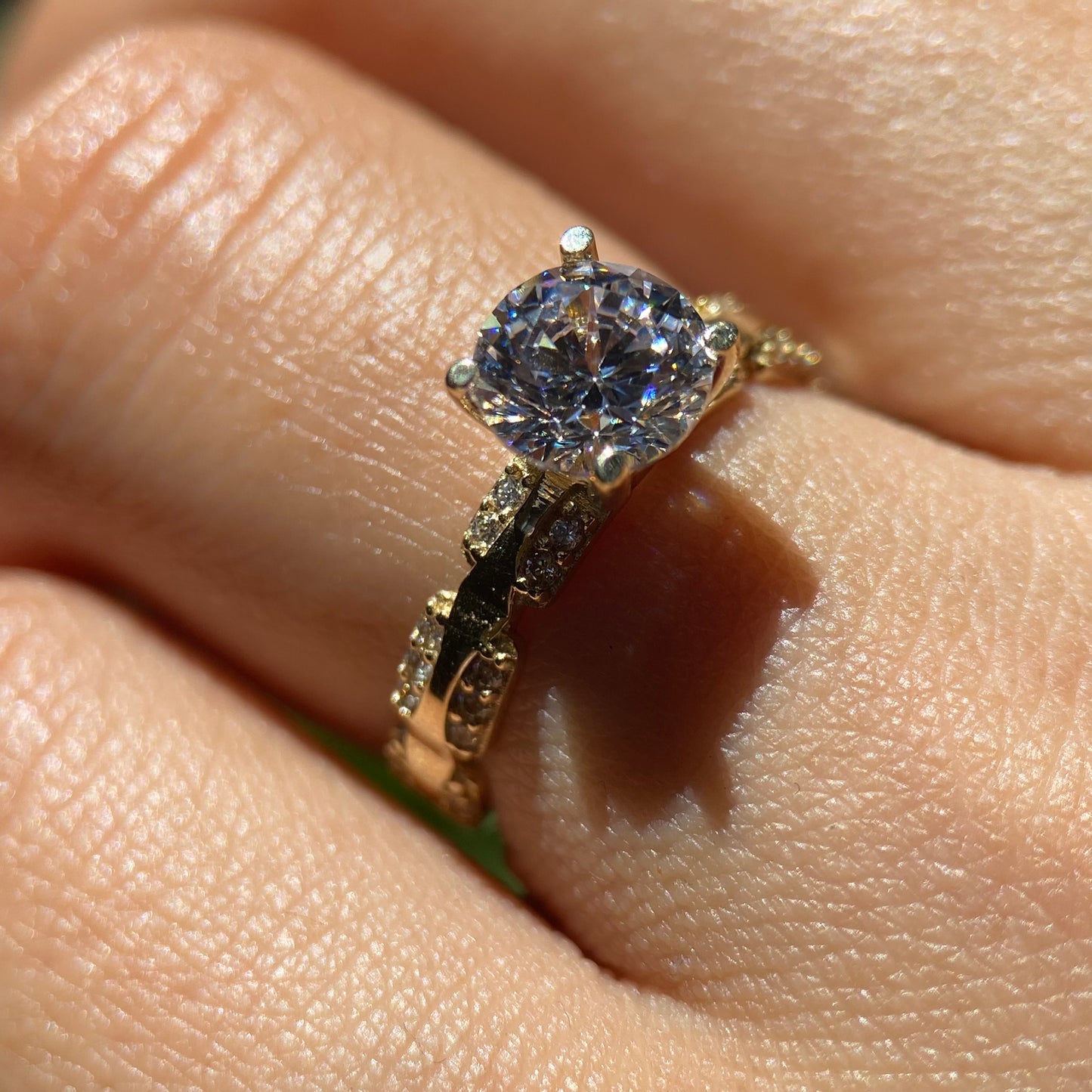 Anillo de compromiso en oro