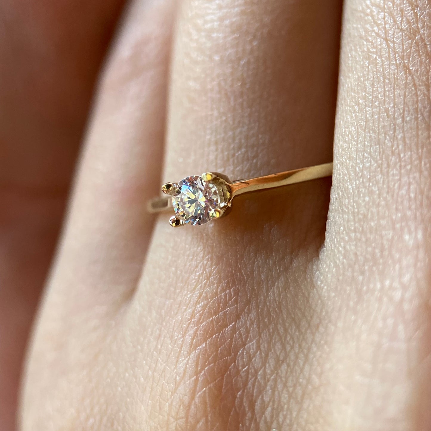 Anillo de compromiso en oro