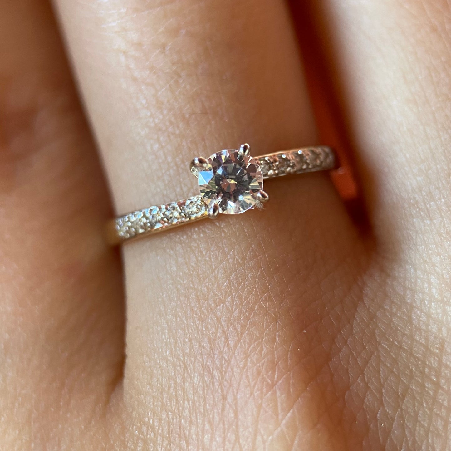 Anillo de compromiso en oro