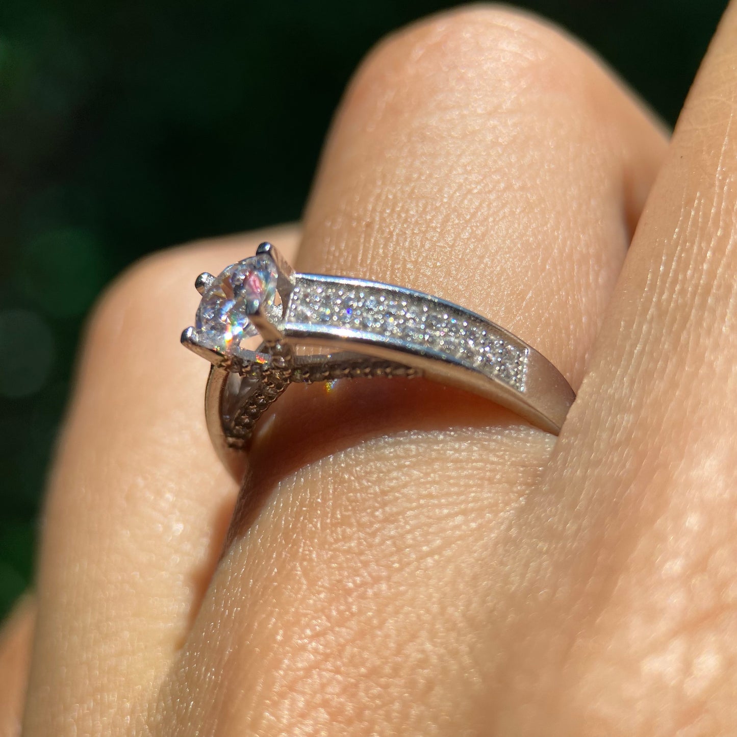 Anillo de compromiso en oro