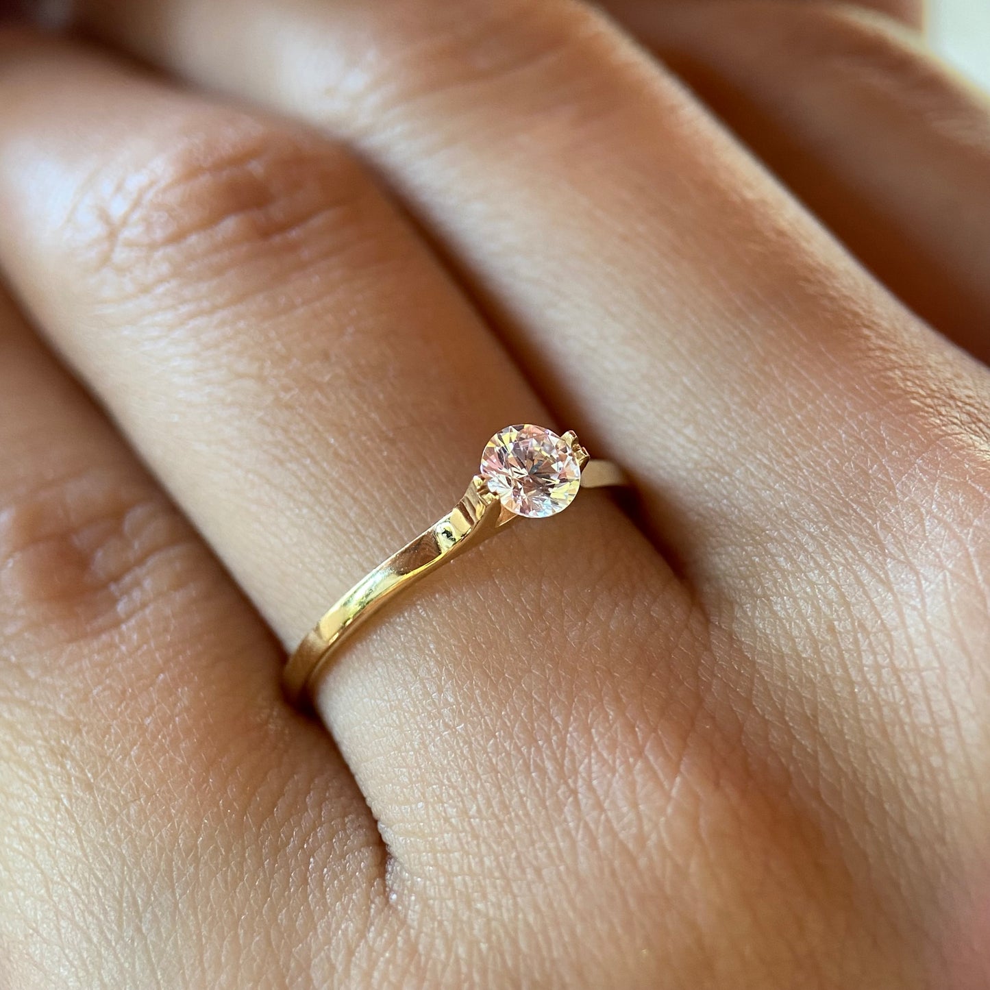 Anillo de compromiso en oro