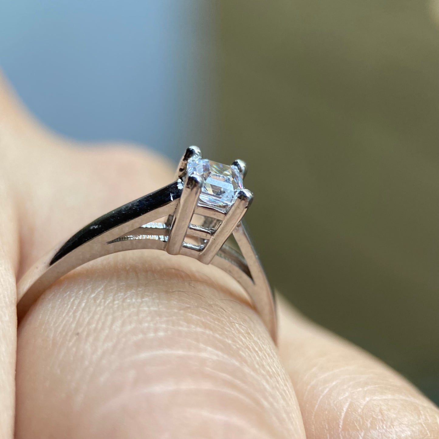 Anillo de compromiso en oro