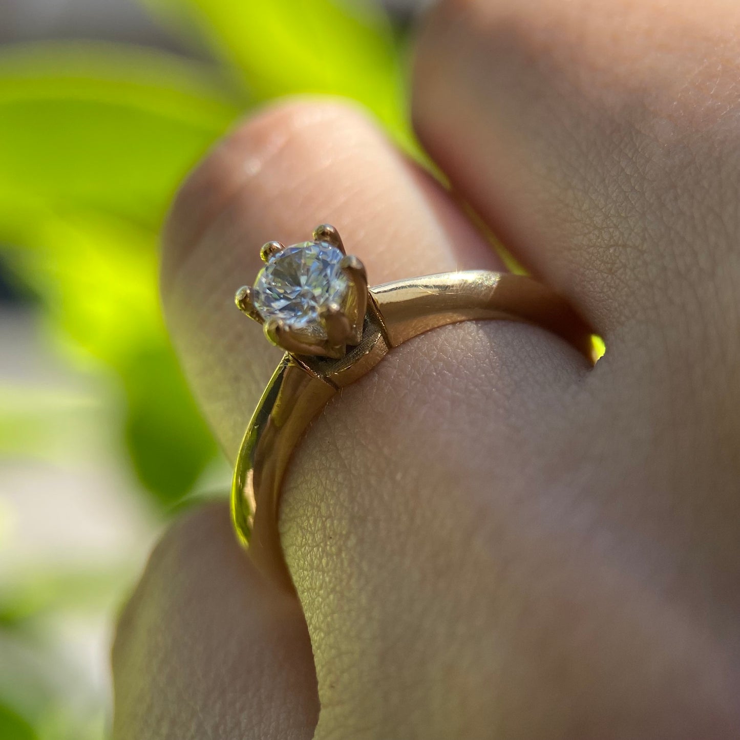 Anillo de compromiso en oro