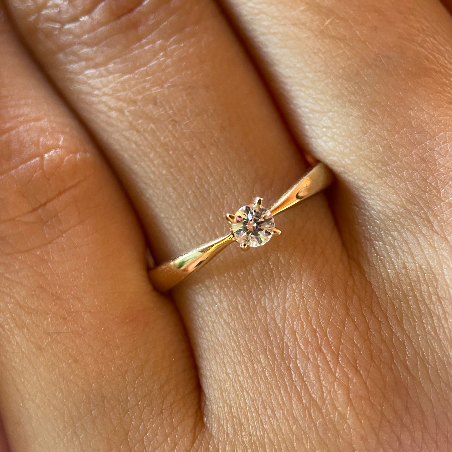 Anillo de compromiso en oro