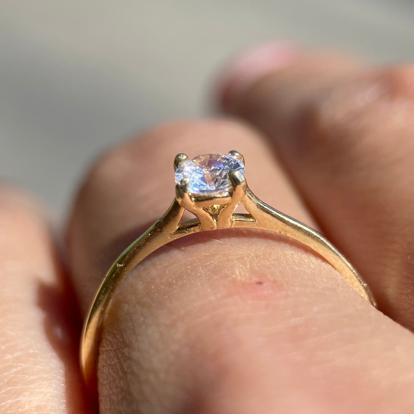 Anillo de compromiso en oro
