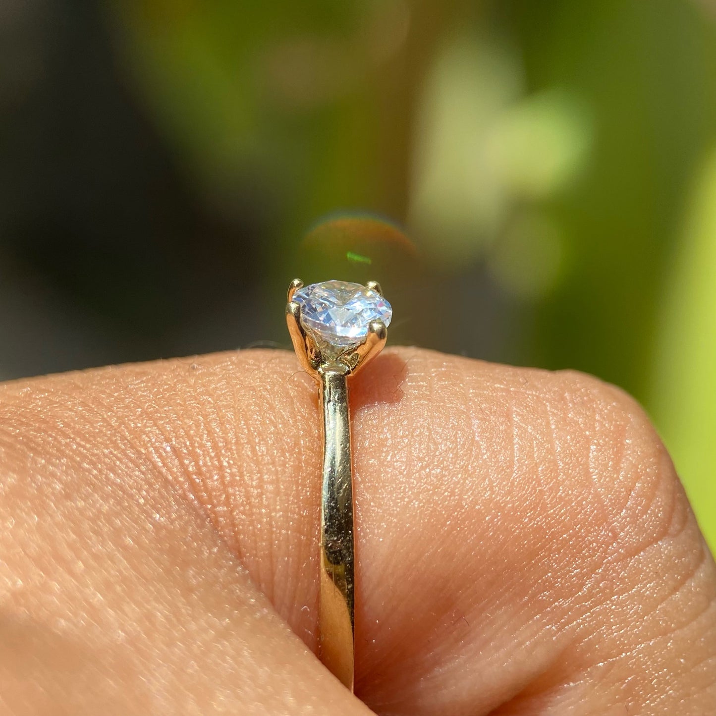 Anillo de compromiso en oro
