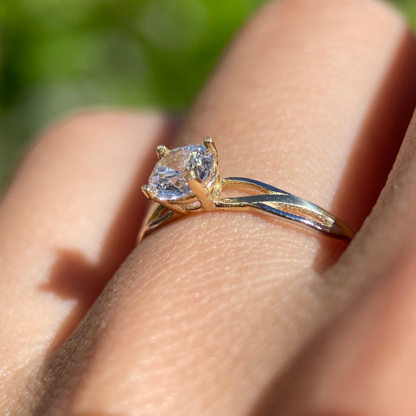 Anillo de compromiso en oro