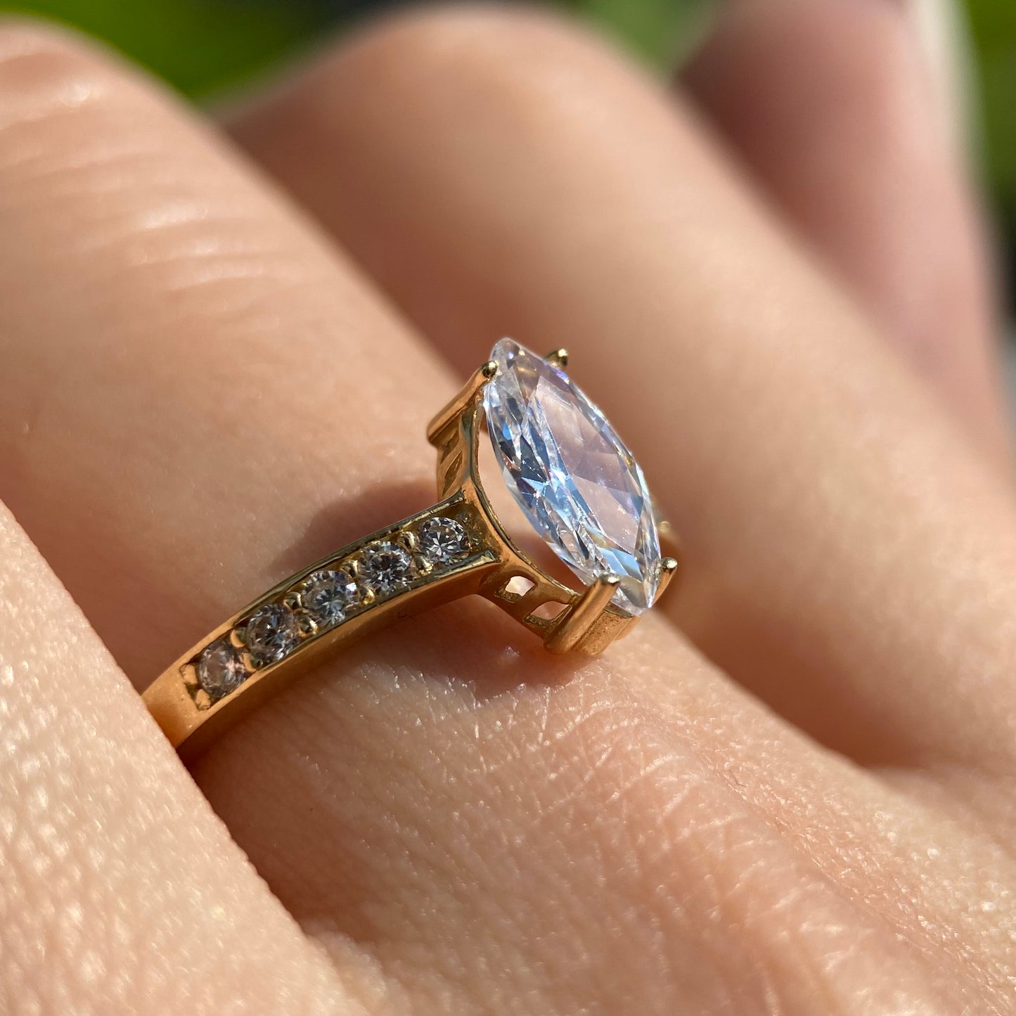 Anillo de compromiso en oro