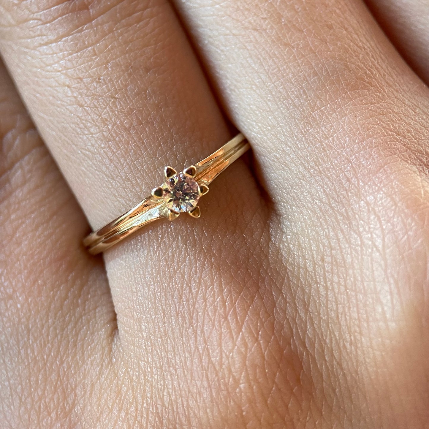 Anillo de compromiso en oro