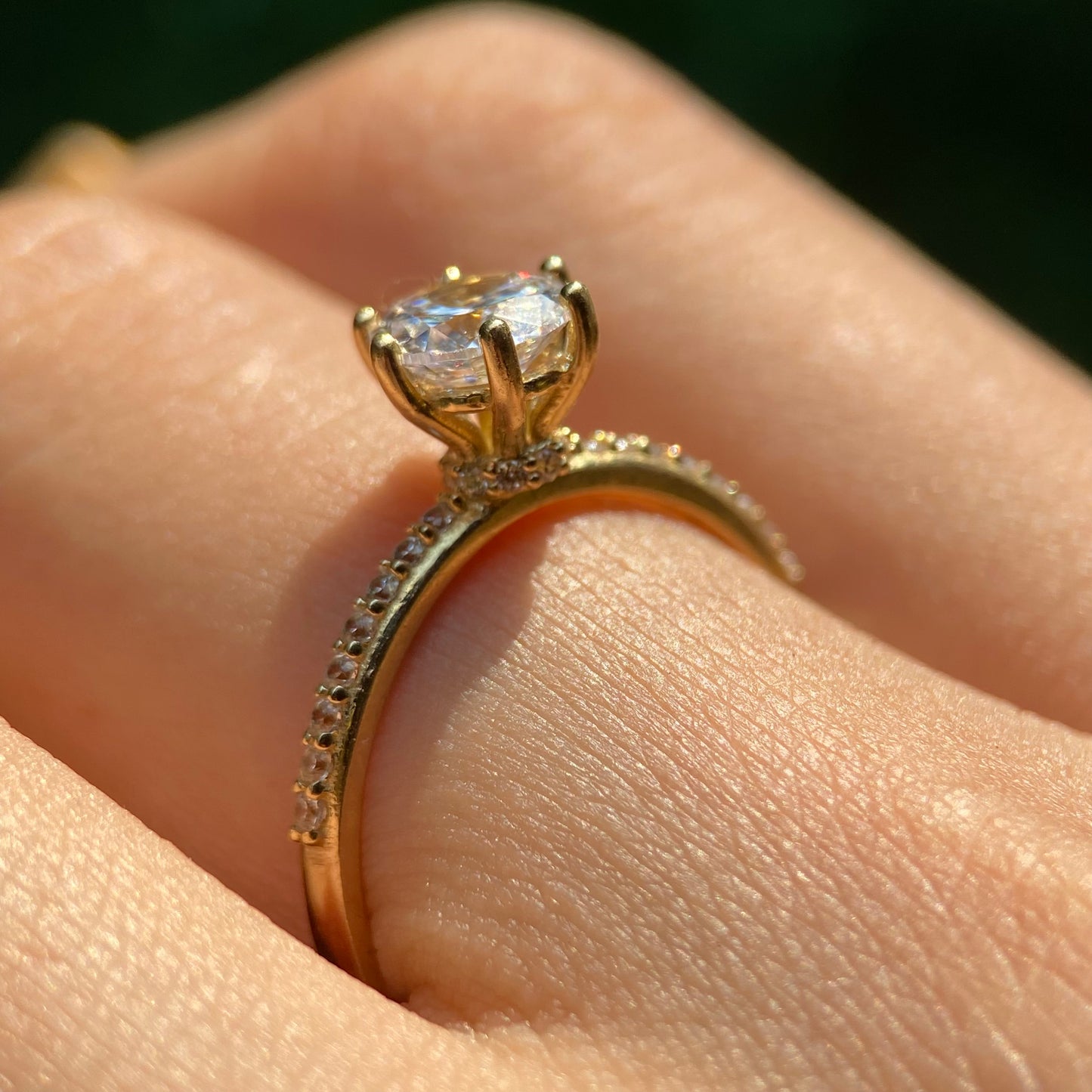 Anillo de compromiso en oro