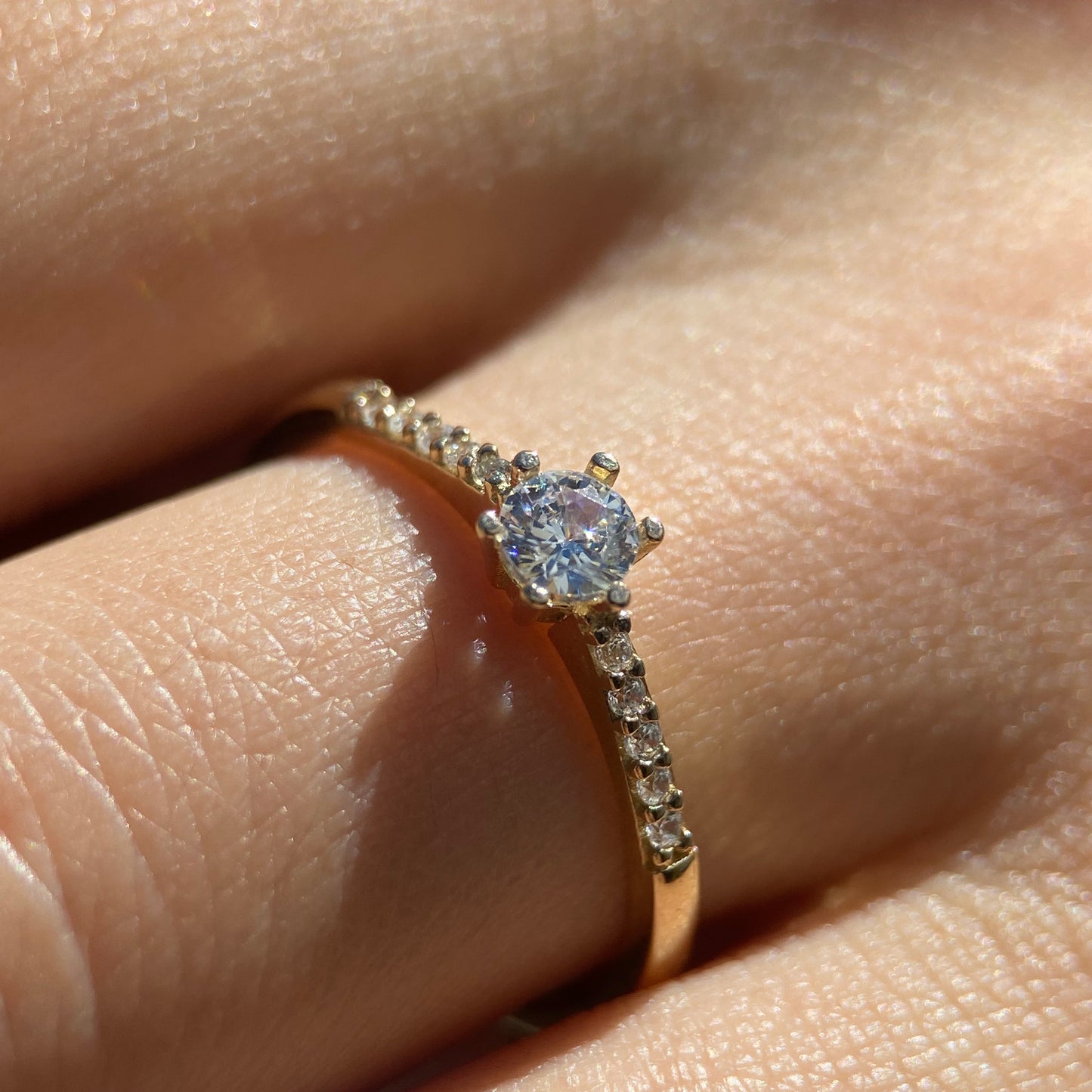 Anillo de compromiso en oro
