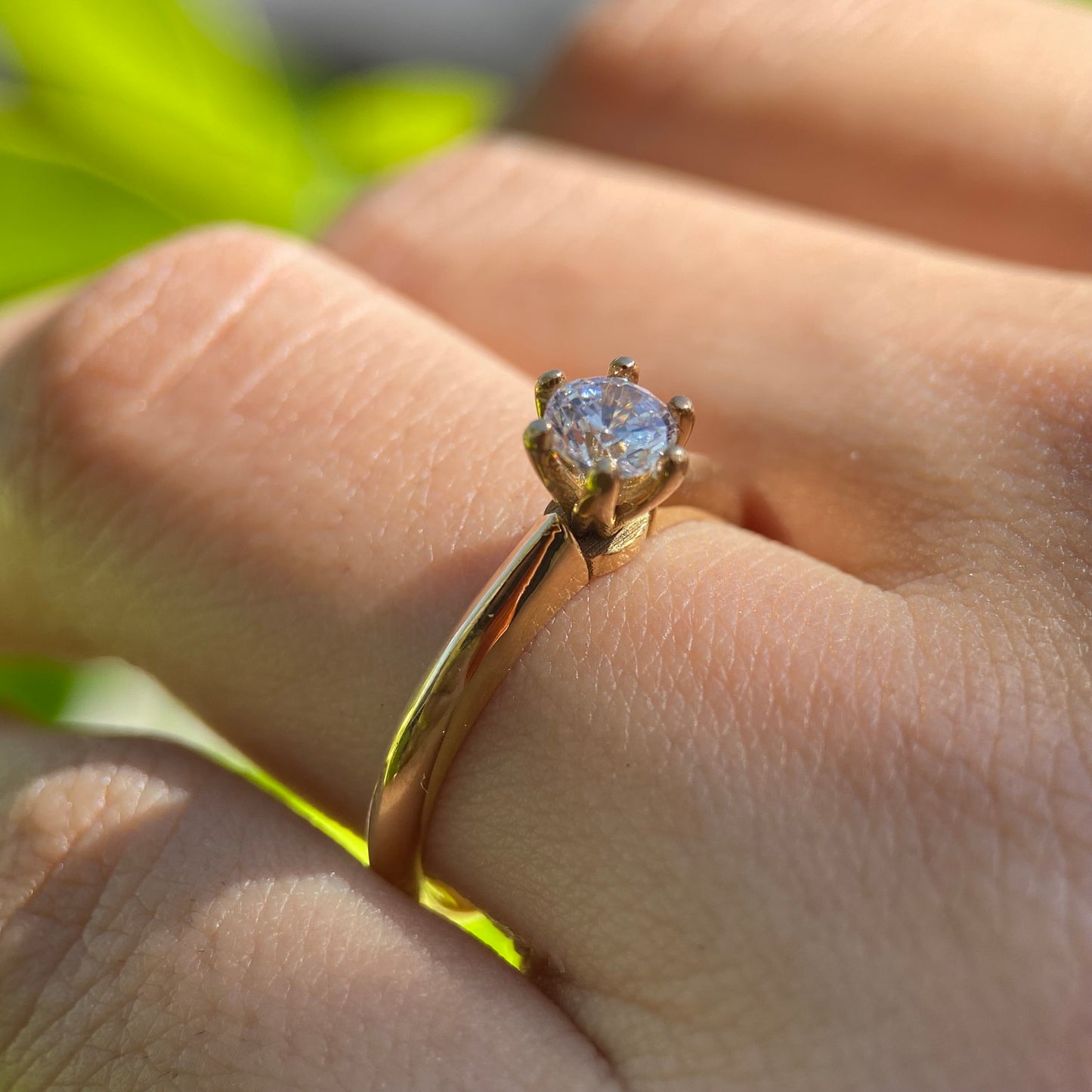 Anillo de compromiso en oro