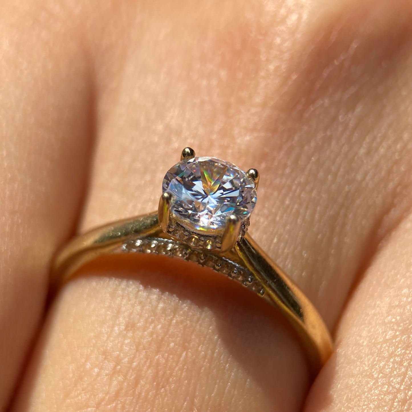Anillo de compromiso en oro