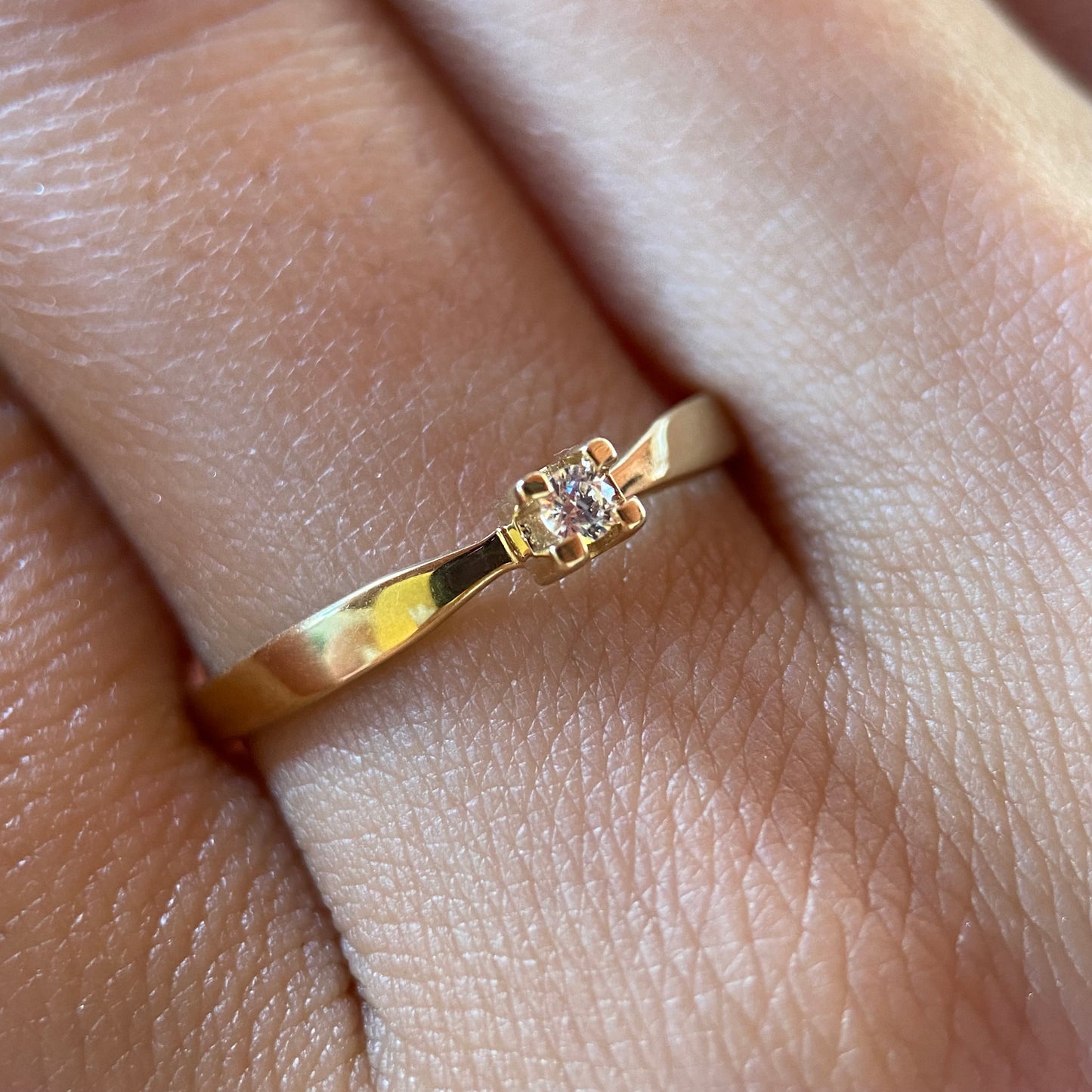 Anillo de compromiso en oro
