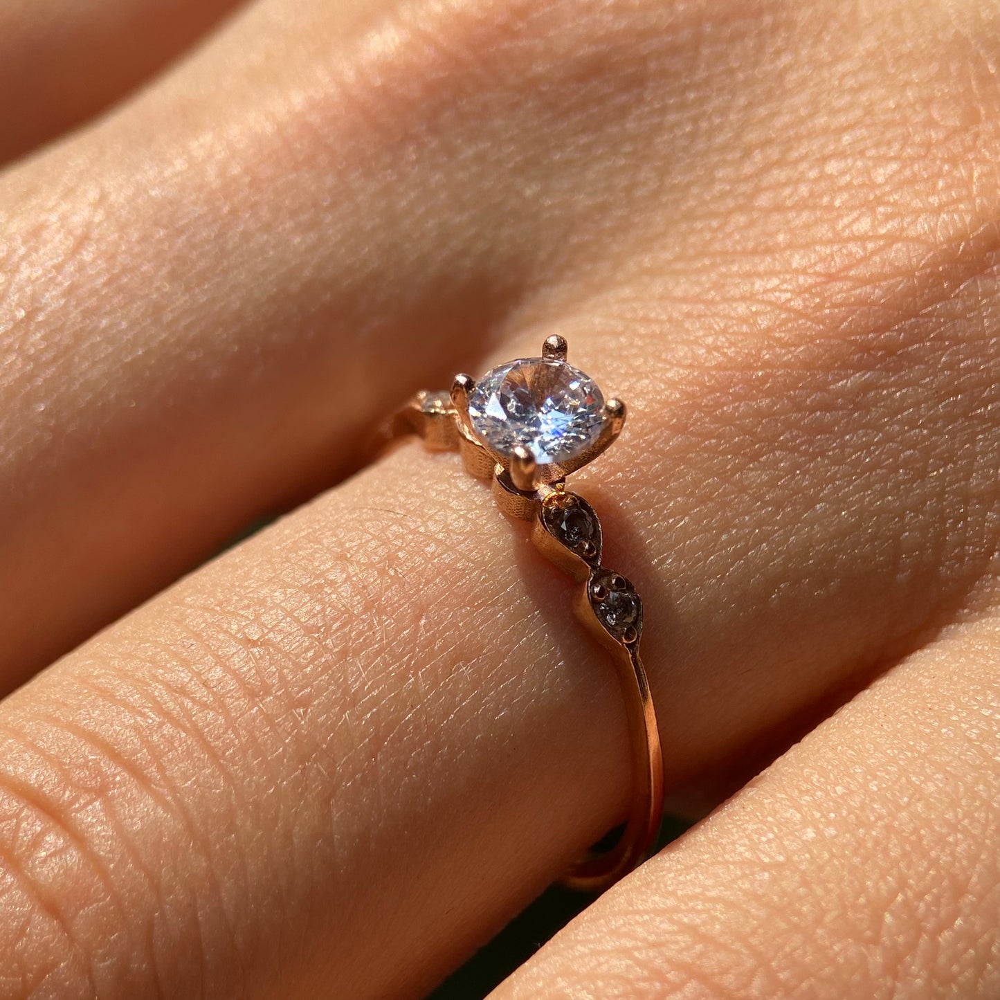 Anillo de compromiso en oro