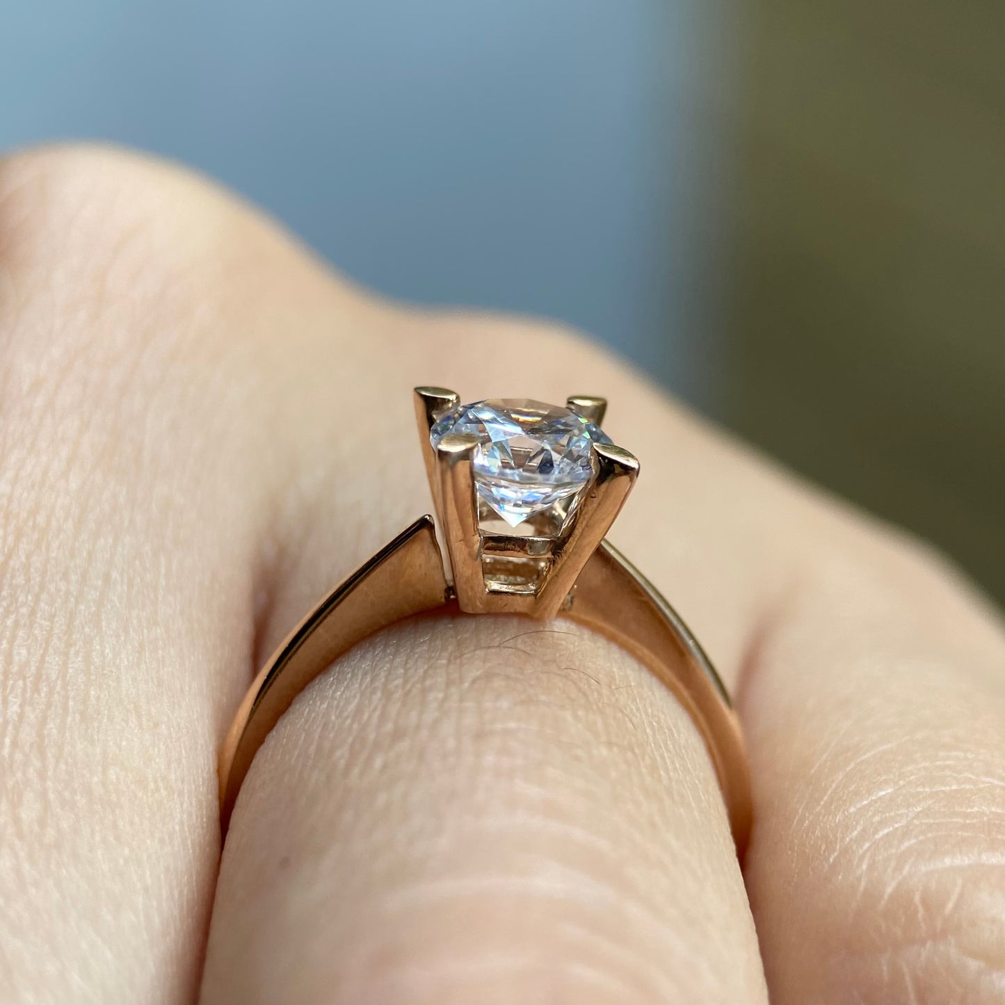 Anillo de compromiso en oro