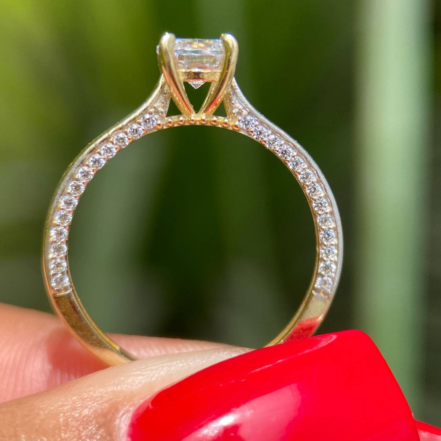 Engagement Ring in 10k Yellow Gold with Zirconia Cod: MAN031