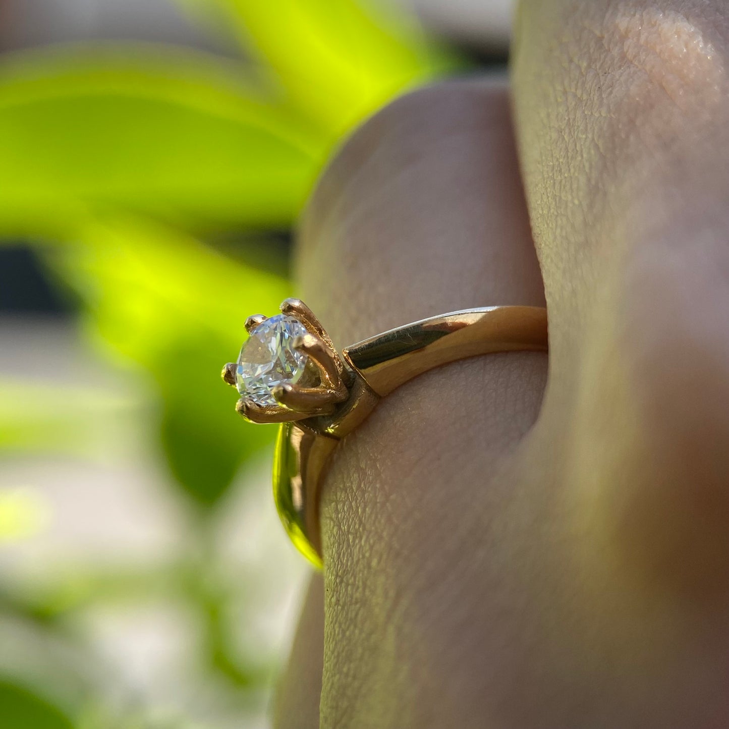 Anillo de compromiso en oro