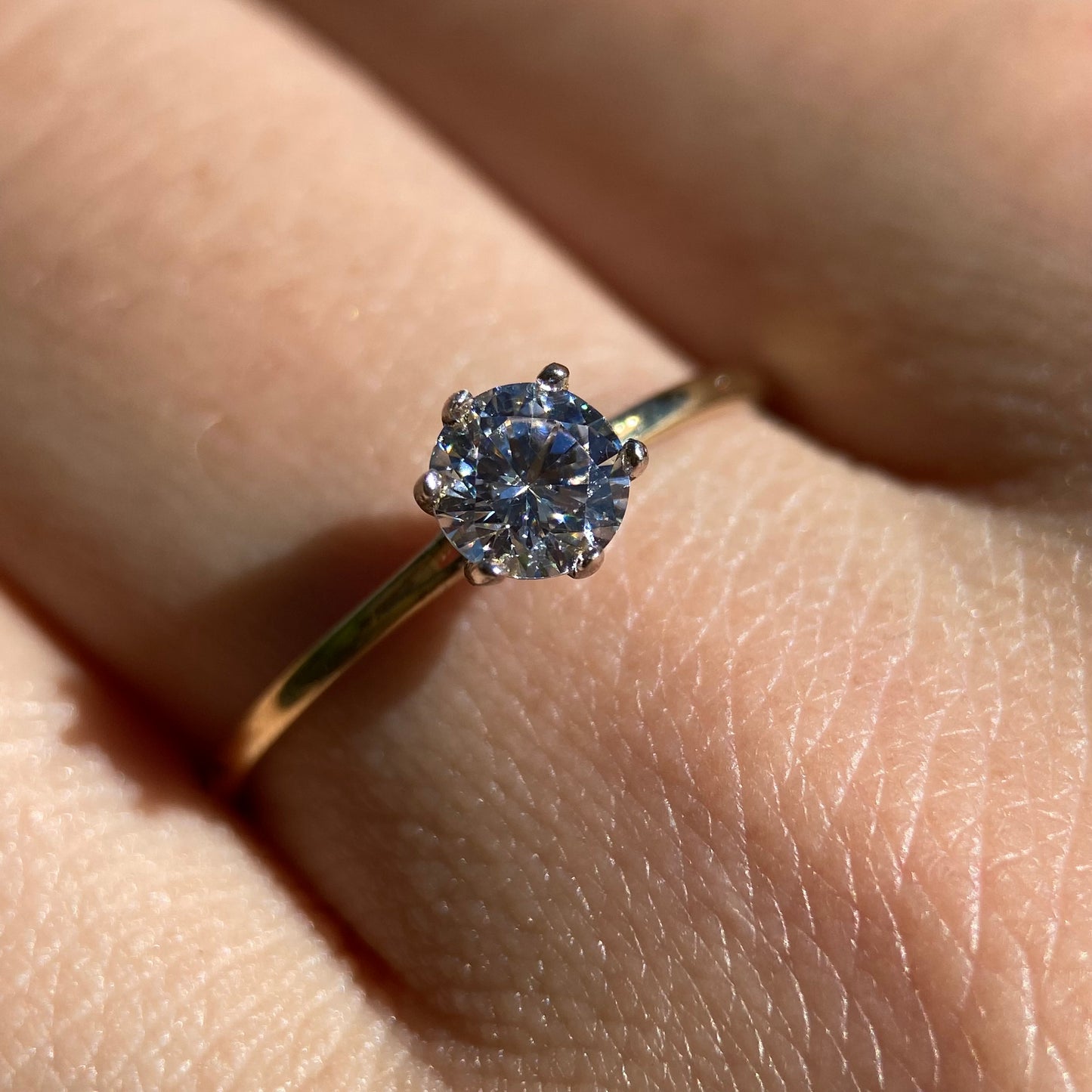 Anillo de compromiso en oro
