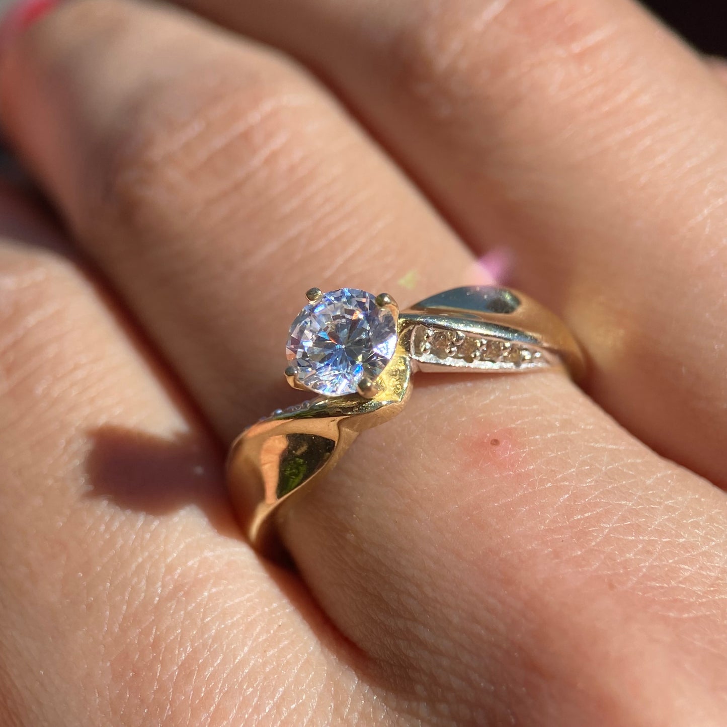 Engagement Ring in 10k Yellow Gold with Zirconia Cod: MAN092