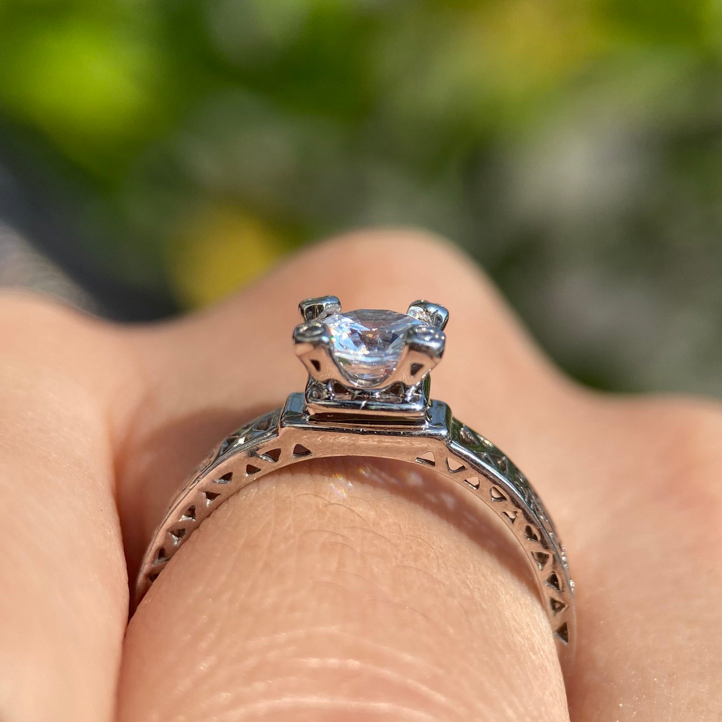 Anillo de compromiso en oro