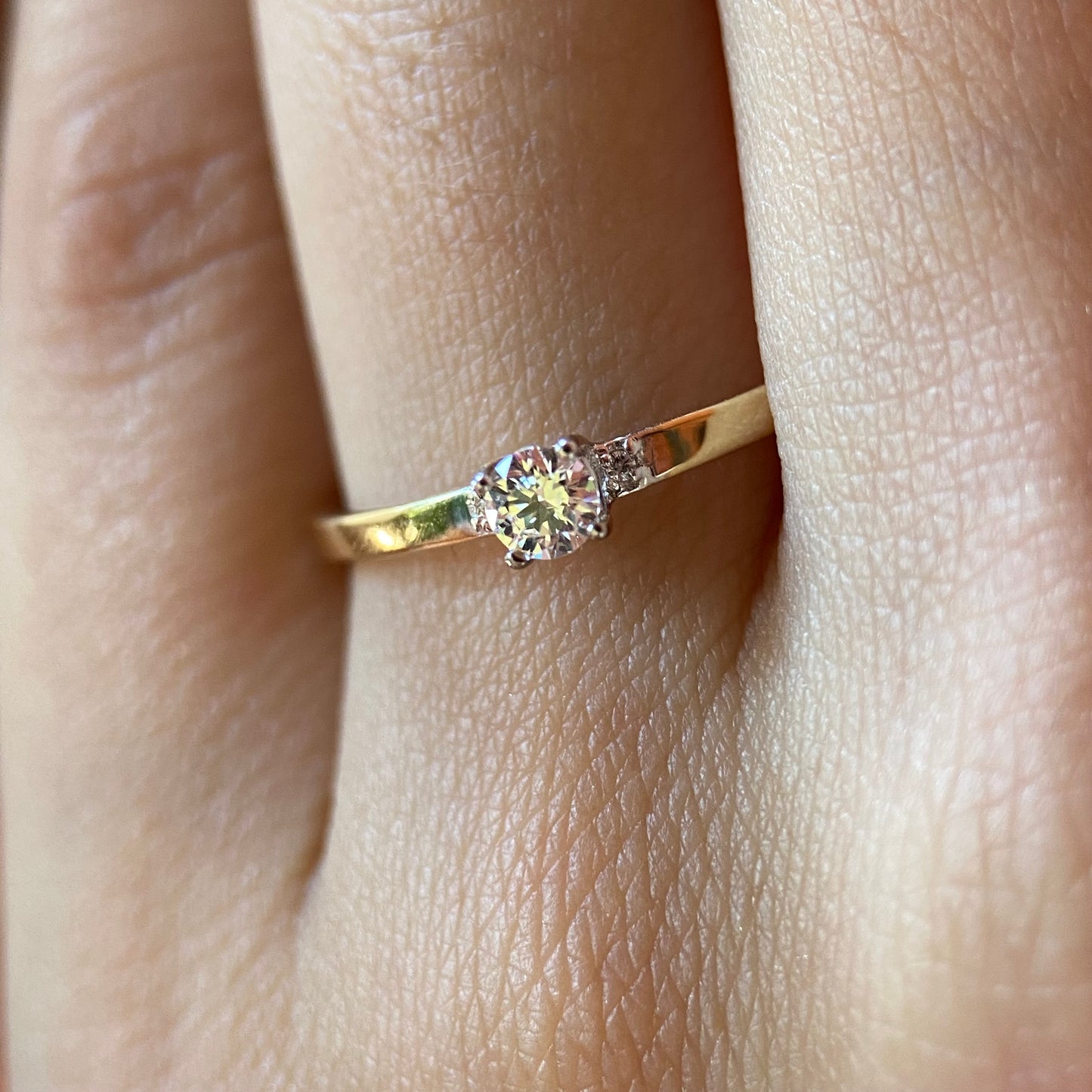 Anillo de compromiso en oro