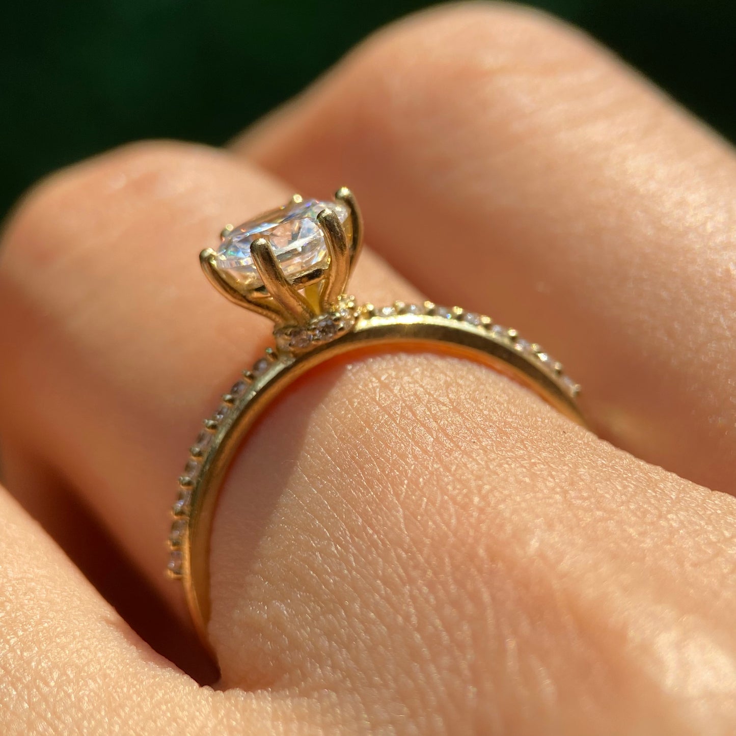 Anillo de compromiso en oro