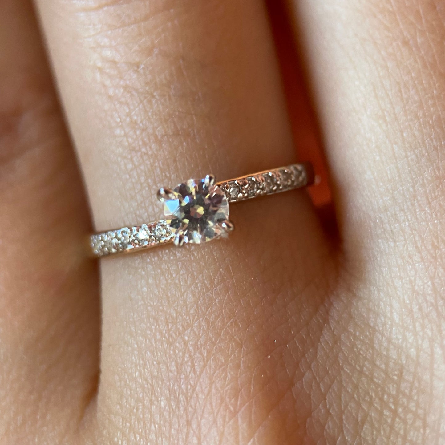 Anillo de compromiso en oro