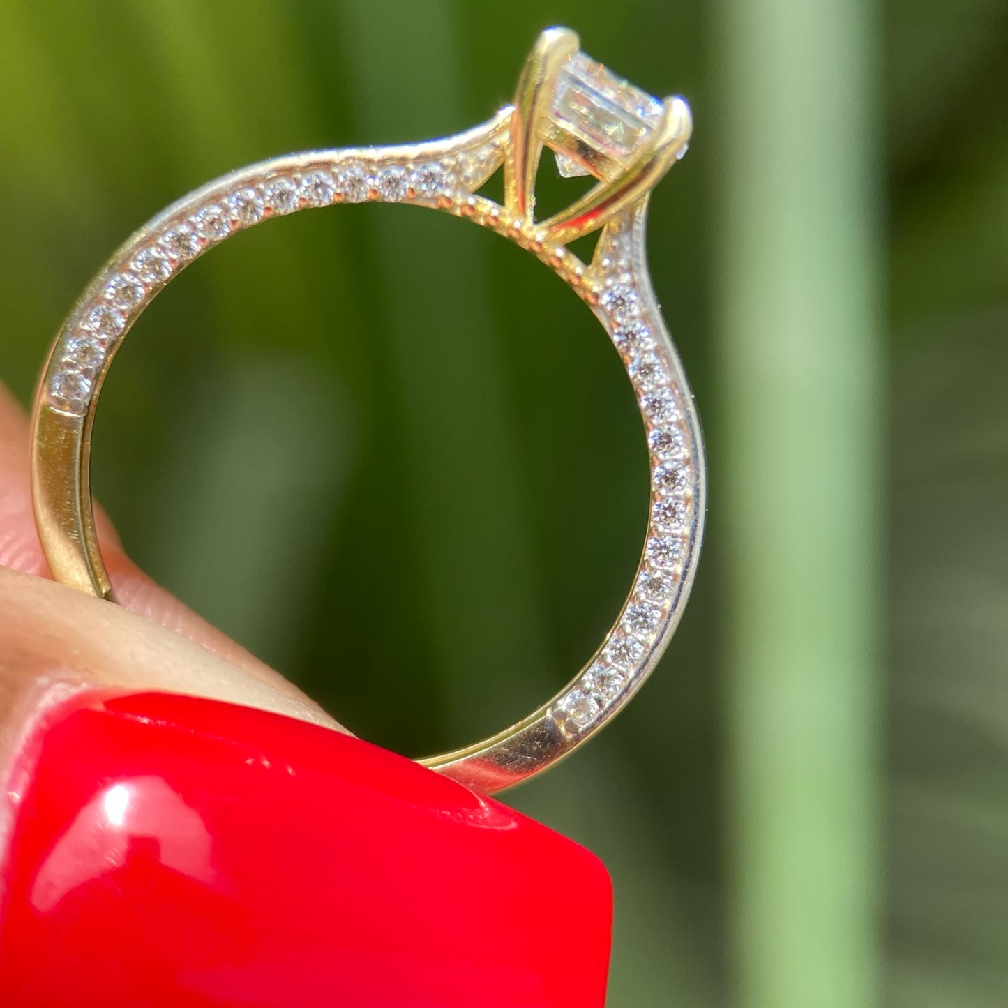 Engagement Ring in 10k Yellow Gold with Zirconia Cod: MAN031