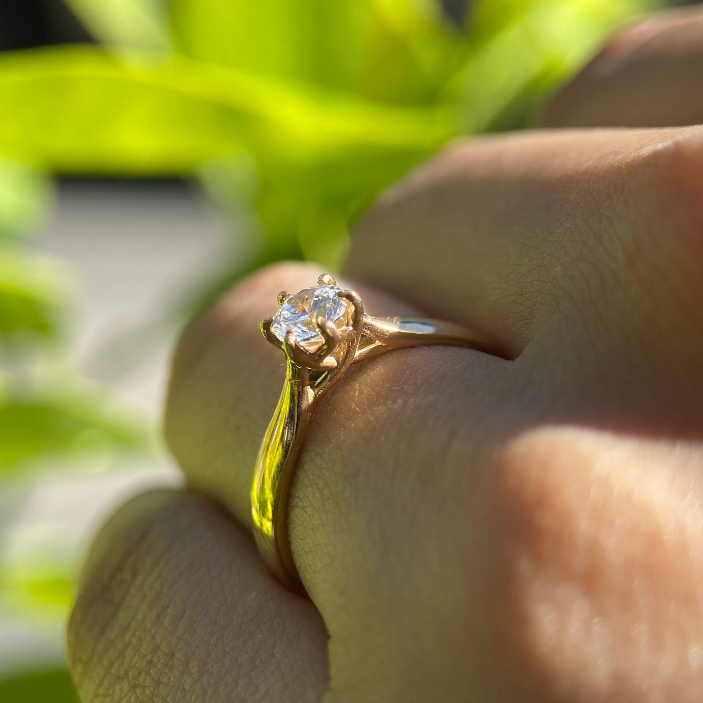 Anillo de compromiso en oro